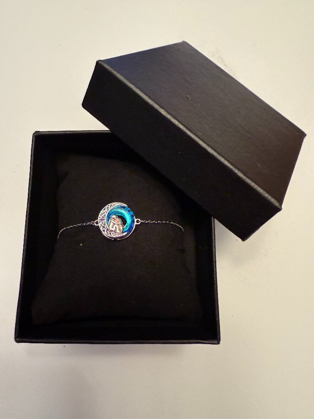 Golden Retriever. Bracelet with box for dog lovers. Sterling Silver Adjustable